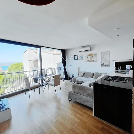 Bella Vista Lux With Private Terace Апартаменты Копер