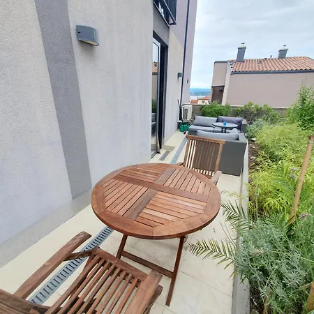 Bella Vista Lux With Private Terace Apartment